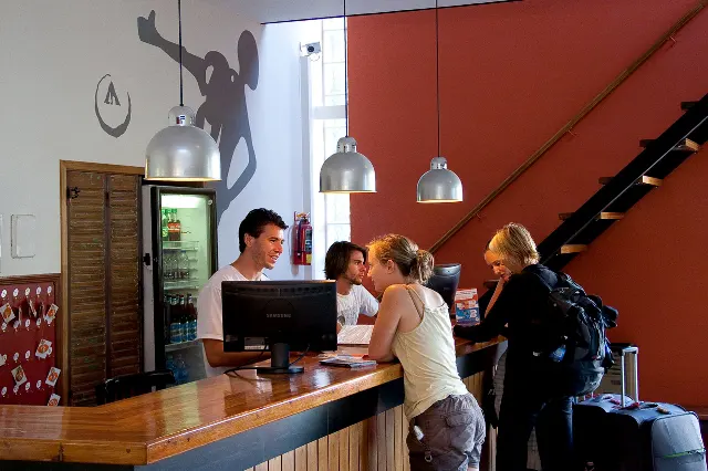 Recepción hostel